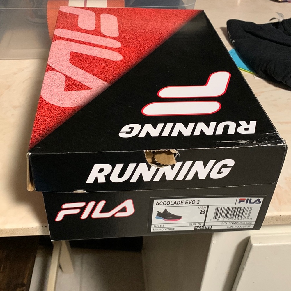 Fila slip on running shoes size 8